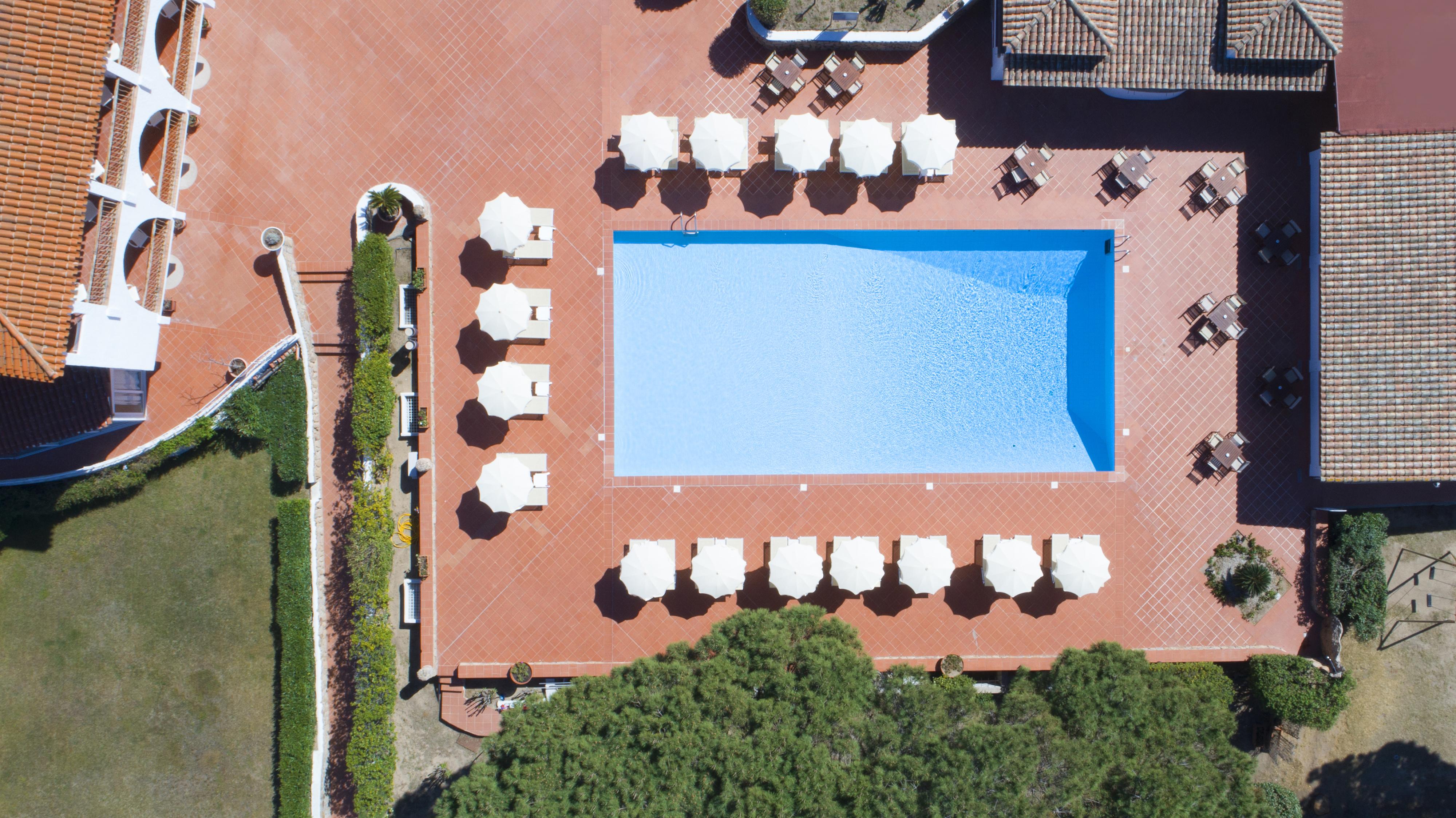 Club Hotel Cormorano Baja Sardinia Exterior foto