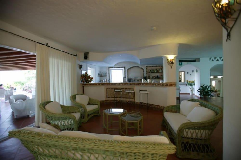 Club Hotel Cormorano Baja Sardinia Exterior foto