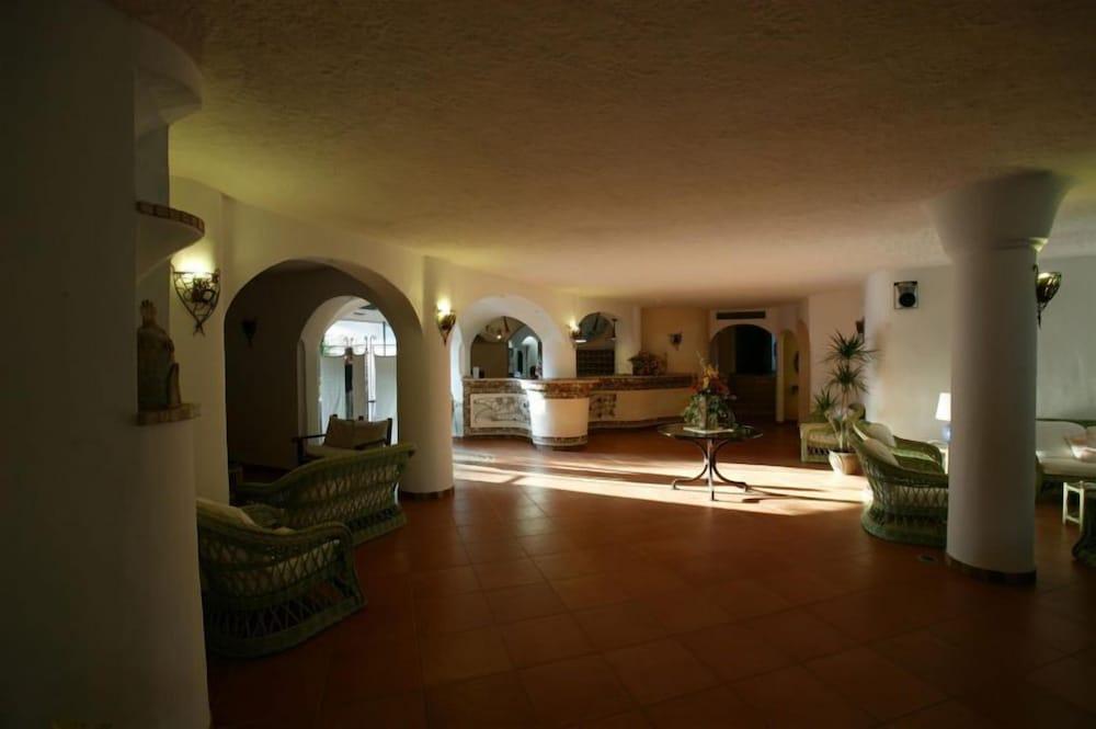 Club Hotel Cormorano Baja Sardinia Exterior foto