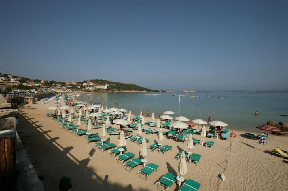 Club Hotel Cormorano Baja Sardinia Exterior foto