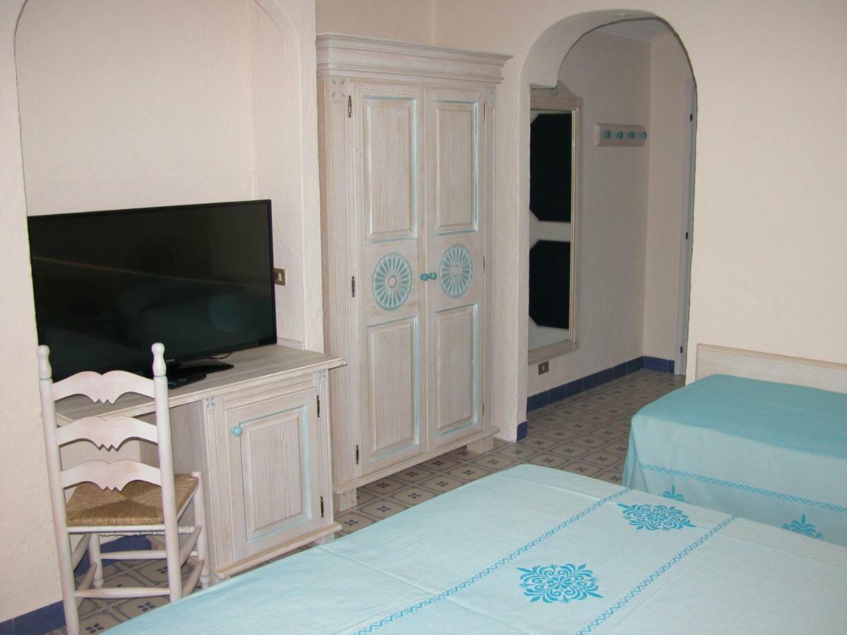 Club Hotel Cormorano Baja Sardinia Exterior foto